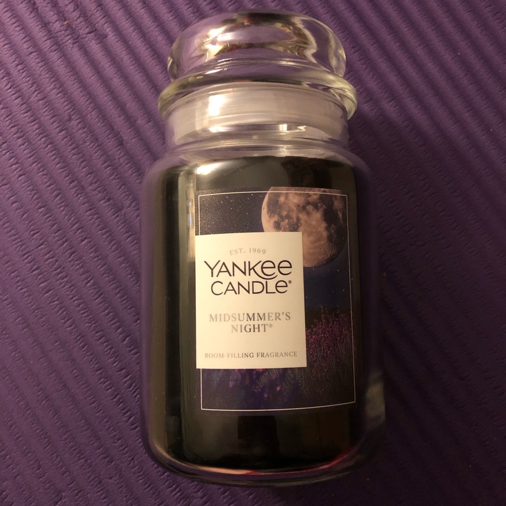 NWT Yankee Candle Midsummer’s Night Candle - Picture 5 of 7